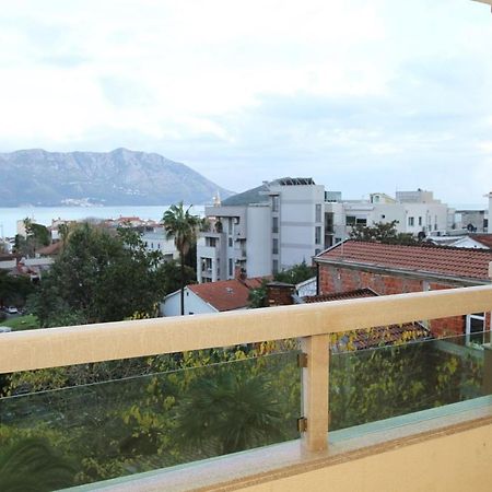 Luxury Apartment Big Blue บุดวา ภายนอก รูปภาพ