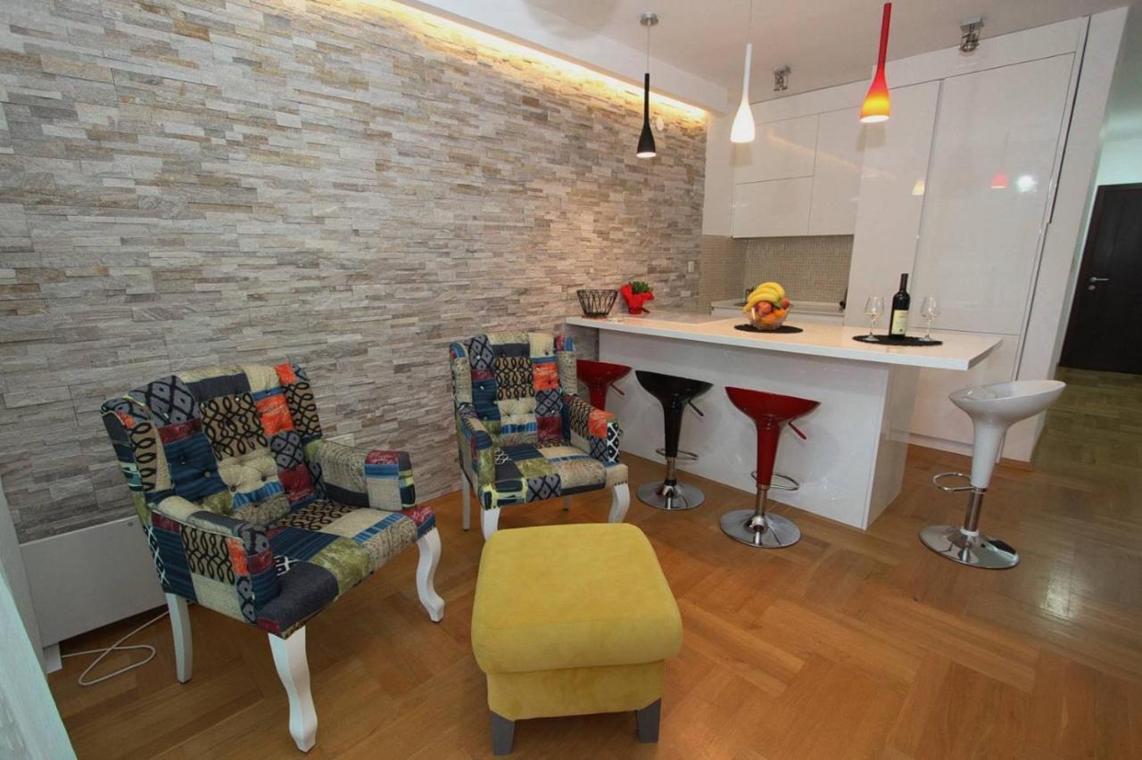 Luxury Apartment Big Blue บุดวา ภายนอก รูปภาพ
