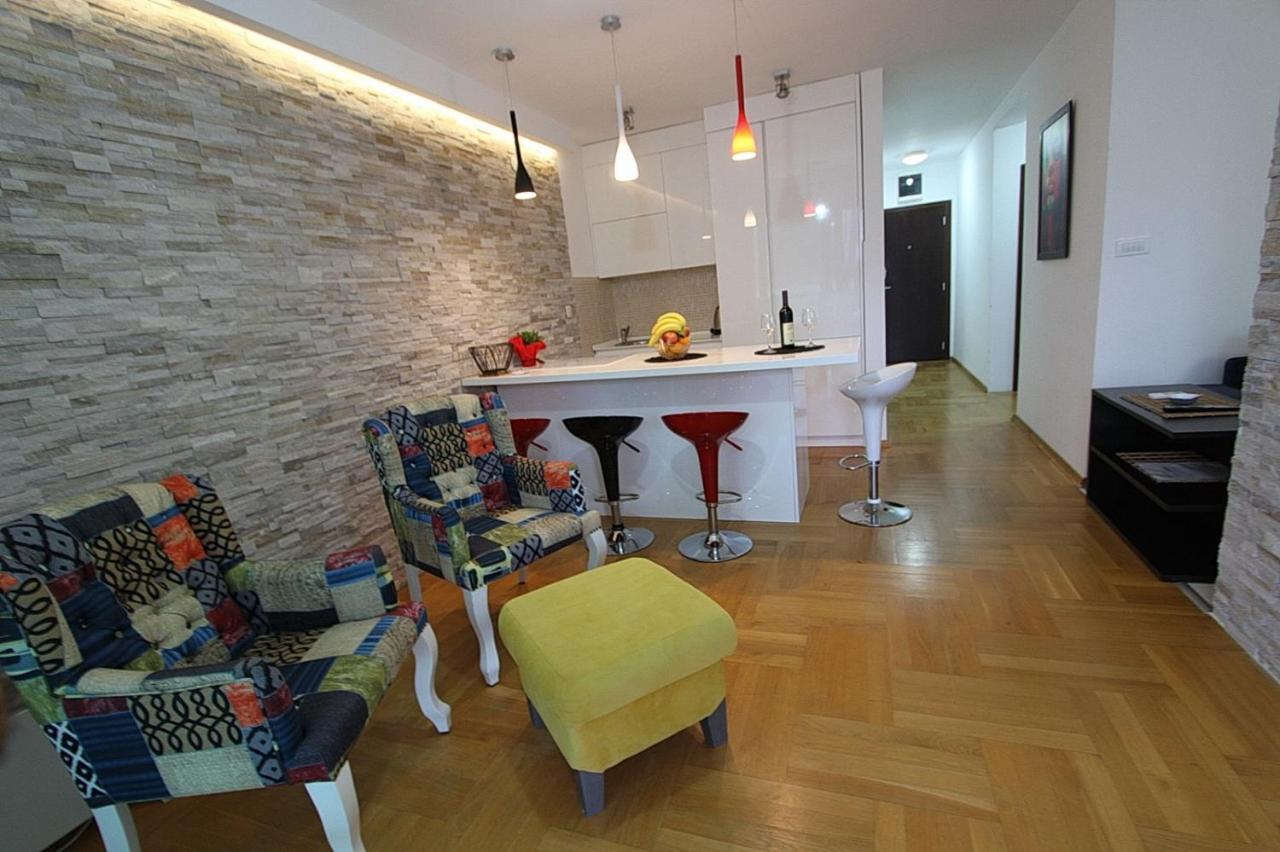 Luxury Apartment Big Blue บุดวา ภายนอก รูปภาพ